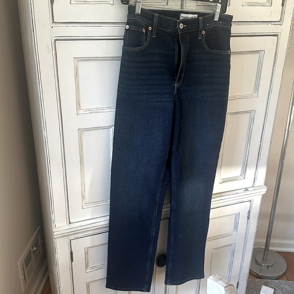 Abercrombie & Fitch Pants - Abercrombie the 90's straight pant⭐️